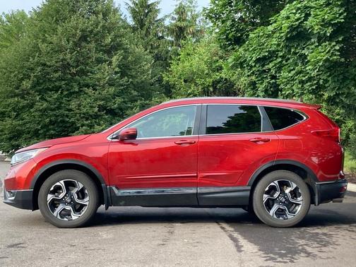 Photo 5 of 47 of 2017 Honda CR-V Touring