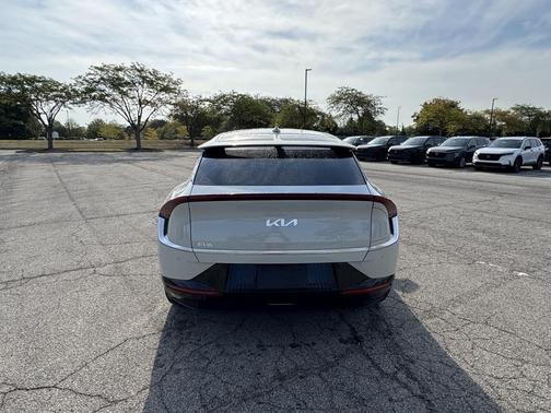2024 Kia EV6 Wind