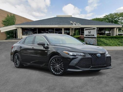 2021 Toyota Avalon Hybrid XSE
