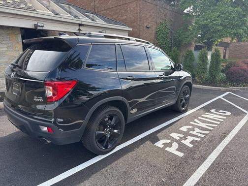 Crystal Black Pearl 2019 Honda Passport Elite