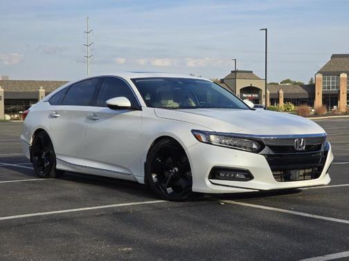 2020 Honda Accord Touring 2.0T