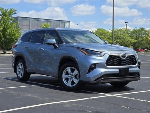 2021 Toyota Highlander LE