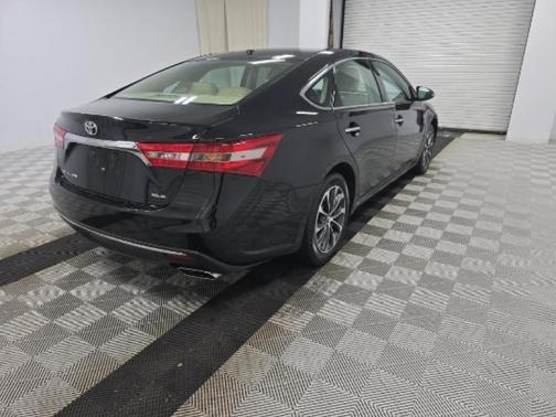2017 Toyota Avalon XLE Premium