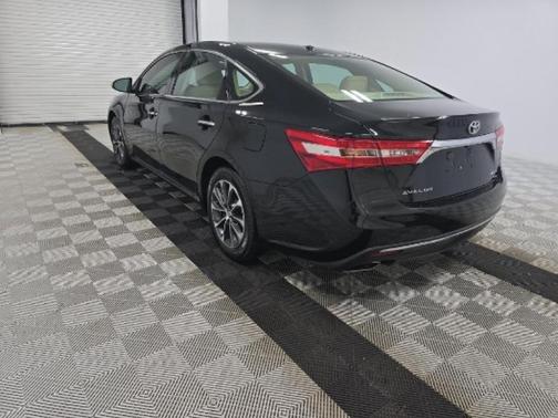 2017 Toyota Avalon XLE Premium