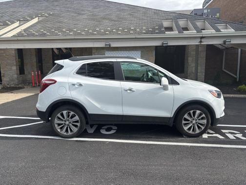Summit White 2020 Buick Encore Preferred