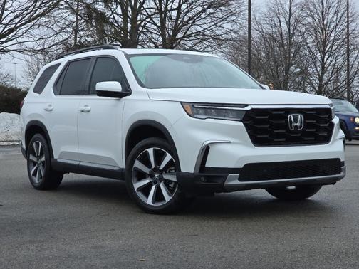 2024 Honda Pilot Touring
