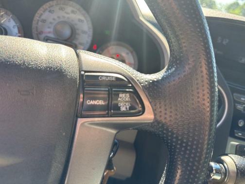 Polished Metal Metallic 2012 Honda Pilot EX