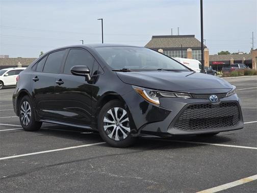 2022 Toyota Corolla Hybrid LE