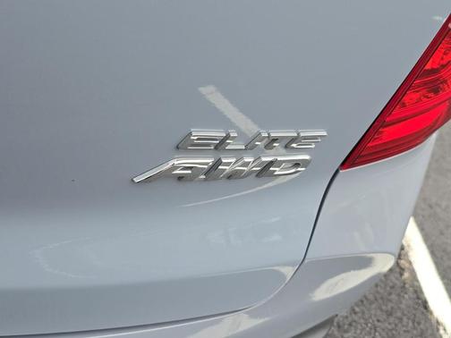 2023 Honda Passport Elite