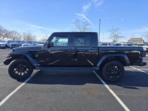2021 Jeep Gladiator Overland