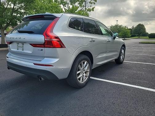 2019 Volvo XC60 T5 Momentum