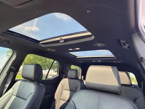 2022 Chevrolet Traverse RS