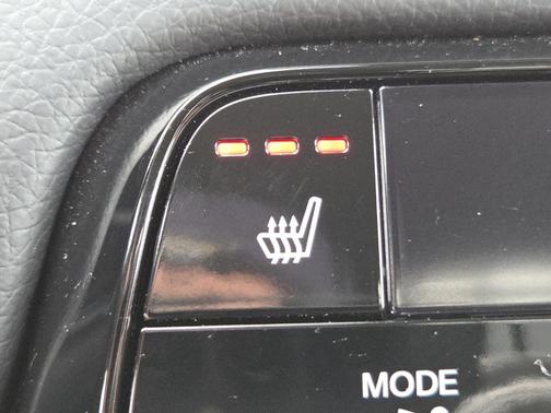 Crystal Black Pearl 2023 Honda Pilot EX-L 7-Passenger