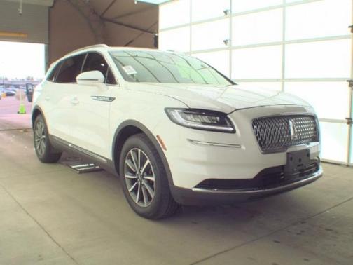 2022 Lincoln Nautilus Standard