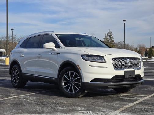 2022 Lincoln Nautilus Standard
