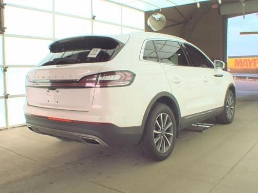 2022 Lincoln Nautilus Standard