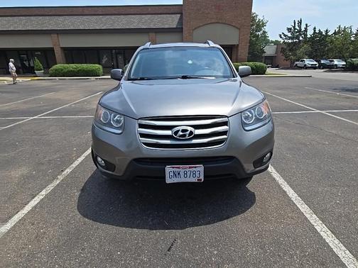 2012 Hyundai SANTA FE SE