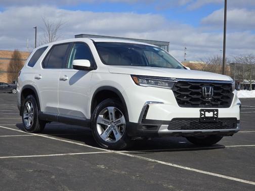 2023 Honda Pilot EX-L 8-Passenger