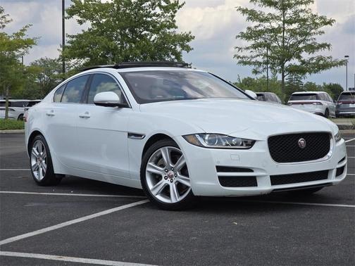 2017 Jaguar XE 25t Prestige