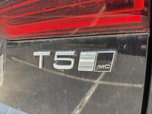 2018 Volvo XC60 T5 Inscription