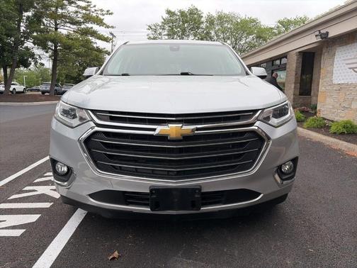 Silver Ice Metallic 2018 Chevrolet Traverse Premier