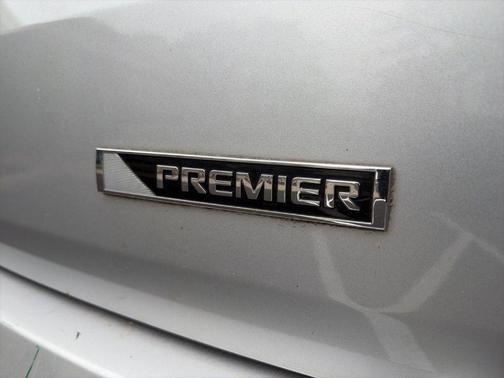 Silver Ice Metallic 2018 Chevrolet Traverse Premier