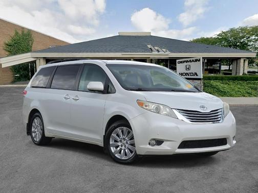 2012 Toyota Sienna XLE