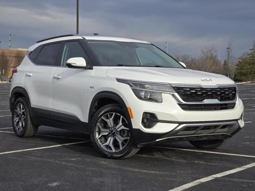 2022 Kia Seltos EX
