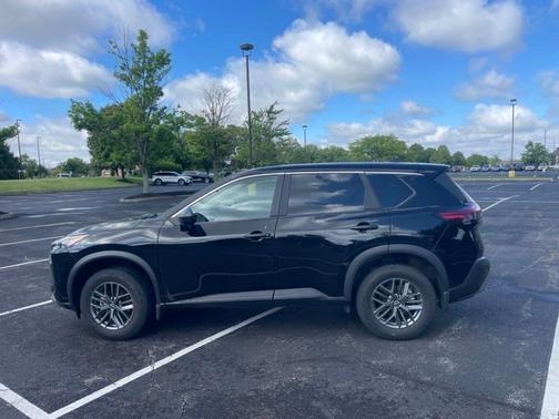 Black 2023 Nissan Rogue S