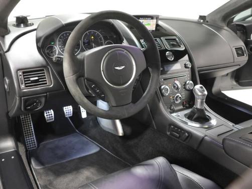 2012 Aston Martin V12 Vantage RARE MANUAL-OVER 200K MSRP-20K RECENT MAINTENANCE