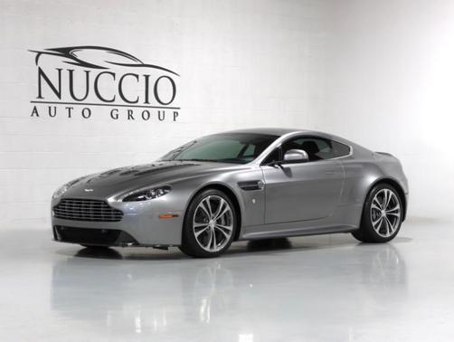 2012 Aston Martin V12 Vantage RARE MANUAL-OVER 200K MSRP-20K RECENT MAINTENANCE