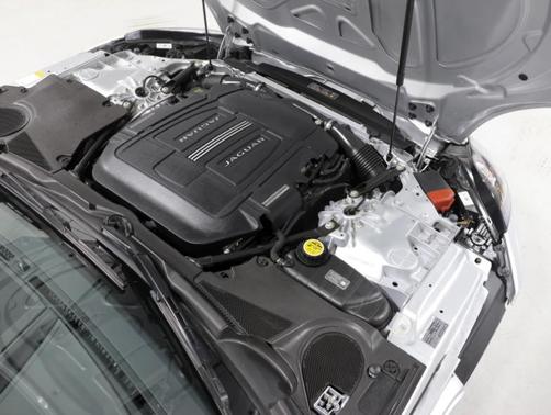 2014 Jaguar F-TYPE V8 S