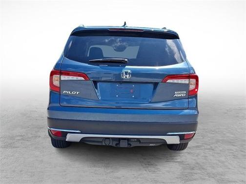 2022 Honda Pilot Touring 7-Passenger