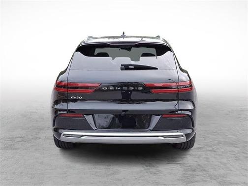 2024 Genesis Electrified GV70 Advanced