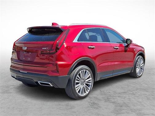2024 Cadillac XT4 Premium Luxury