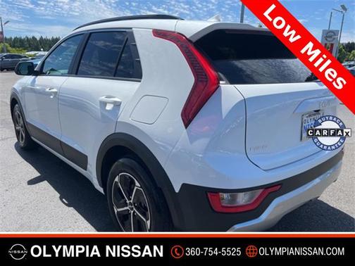 2023 Kia Niro LX