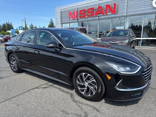 2022 Hyundai SONATA Hybrid Base