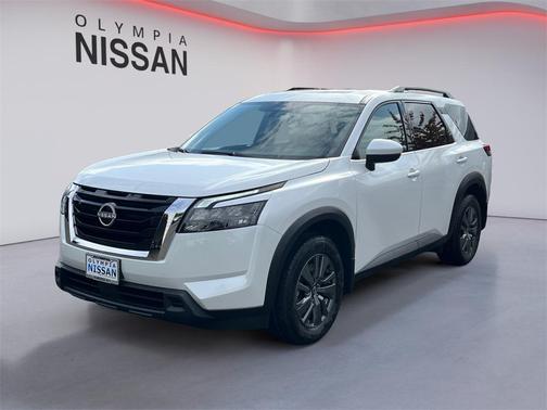 2025 Nissan Pathfinder SV