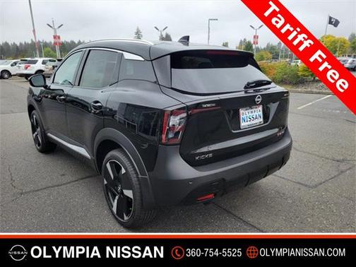 2025 Nissan Kicks SR