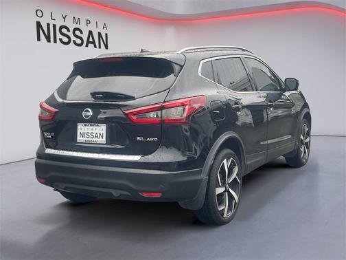 2022 Nissan Rogue Sport SL