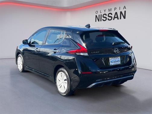 2023 Nissan Leaf S