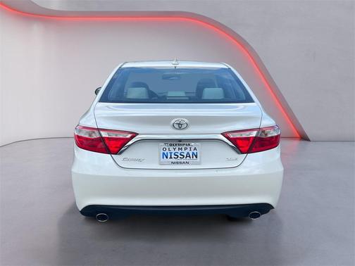 2017 Toyota Camry XLE