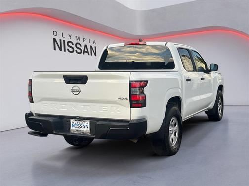 2023 Nissan Frontier S