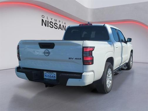 2023 Nissan Frontier SV