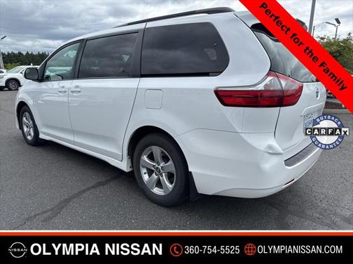 2020 Toyota Sienna LE