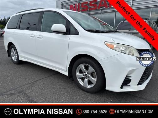 2020 Toyota Sienna LE