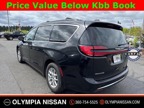 2022 Chrysler Pacifica Touring L