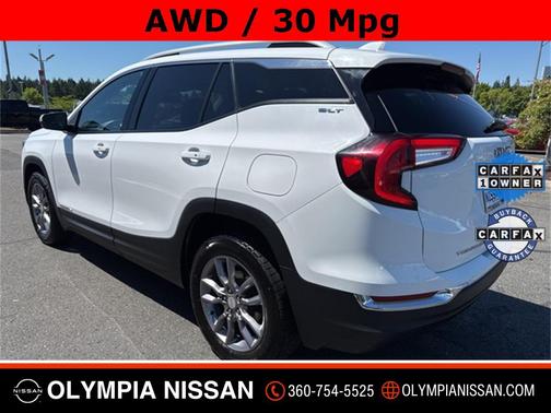 2022 GMC Terrain SLT