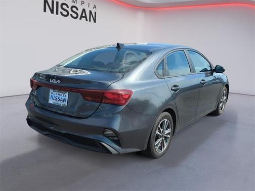 2022 Kia Forte LXS