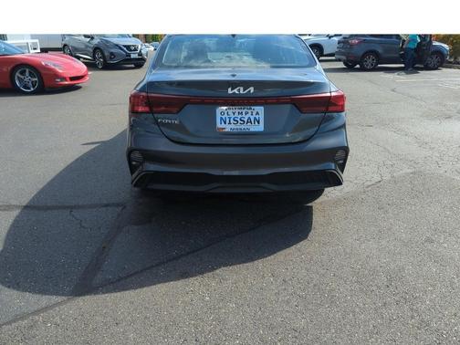 2022 Kia Forte LXS